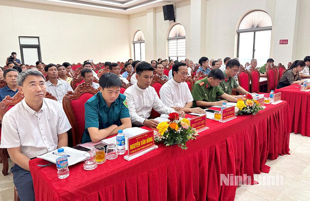 Các đại biểu dự hội nghị.