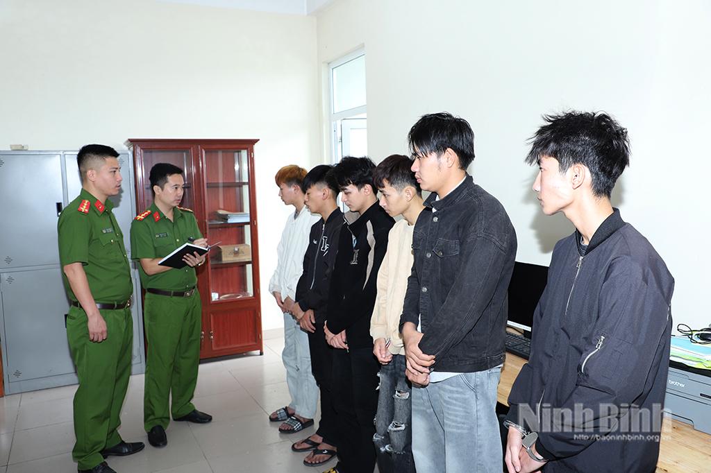 Các đối tượng tại Cơ quan Công an.