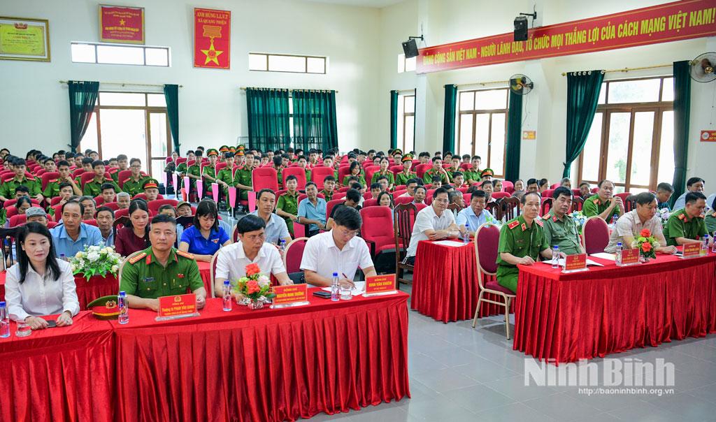 Các đại biểu dự hội nghị.