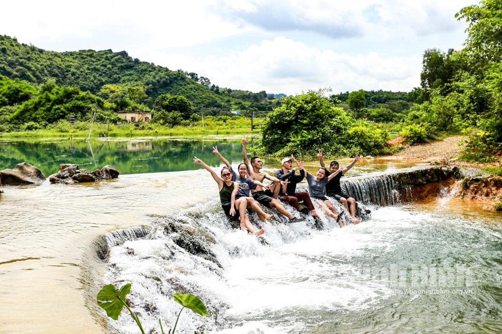 Du lịch trải nghiệm ở Đầm xanh