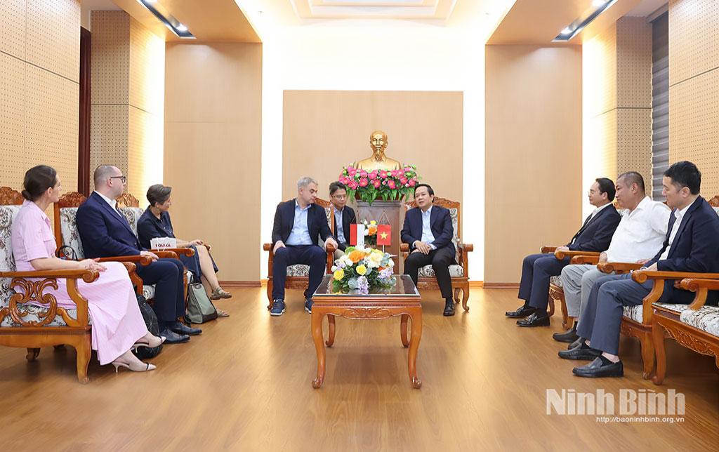 Quang cảnh buổi tiếp.