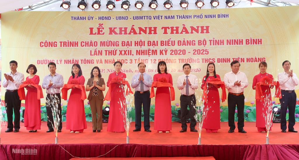 Thành phố Ninh Bình khánh thành và gắn biển công trình chào mừng Đại hội Đảng bộ tỉnh