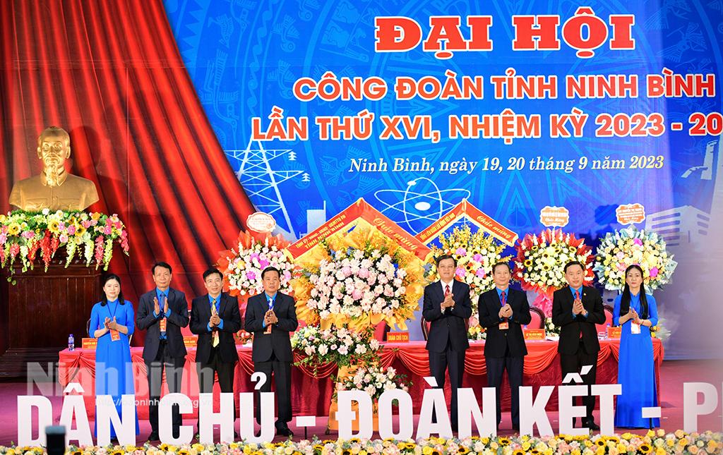 Khai mạc Đại hội Công đoàn tỉnh Ninh Bình lần thứ XVI