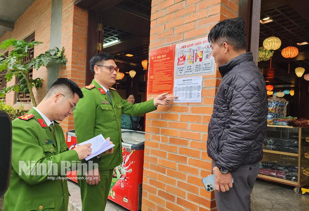 Kiểm tra việc triển khai thực hiện công tác PCCC và CNCH trên địa bàn tỉnh Ninh Bình